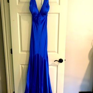 Long silk dress Cache size 10